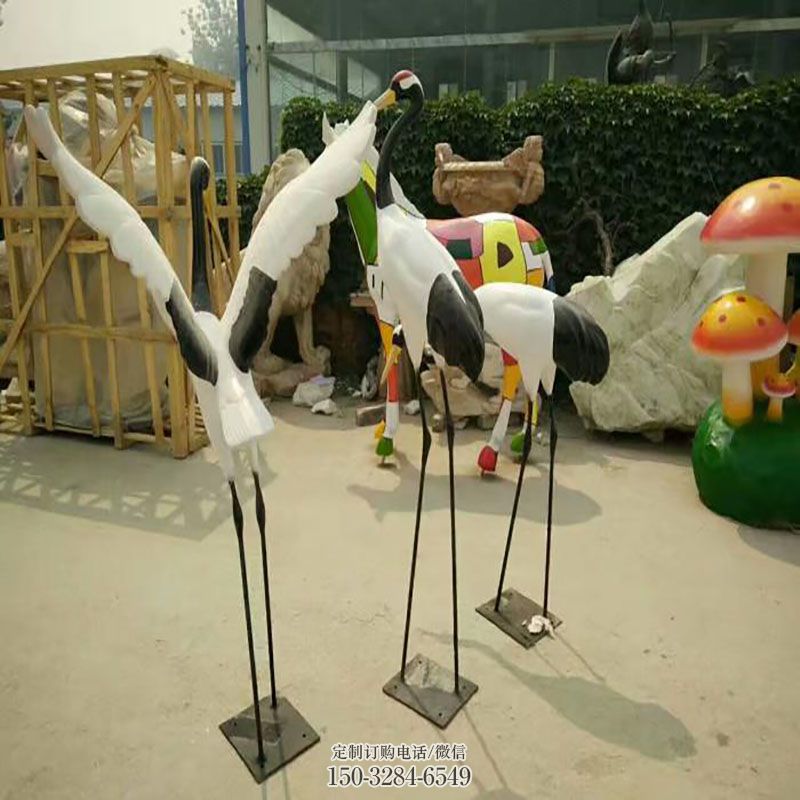 彩绘仙鹤雕塑 仿真动物雕塑 步行街摆件