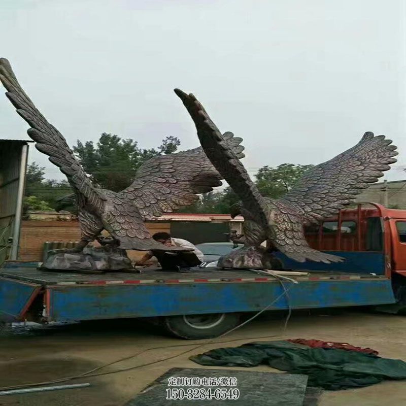美陈雕塑批发-彩色种类-文化铜老鹰雕塑