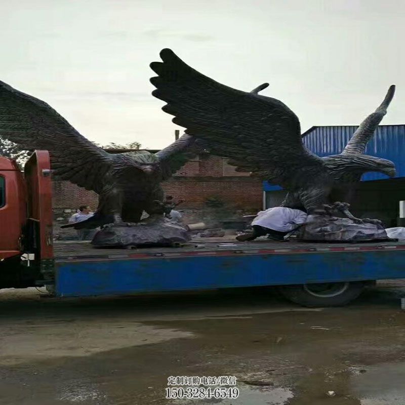 街景小品提供-商场素材-抽象铜老鹰雕塑